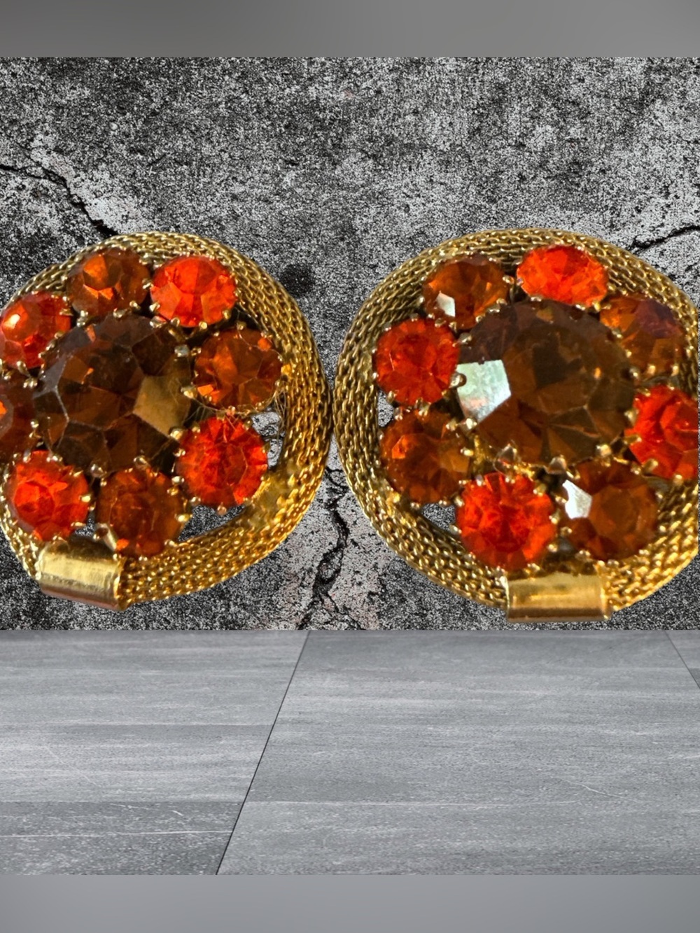 Vintage WEISS Amber Orange
Rhinestone Clip-On Earrings Gold Tone Mid Century
